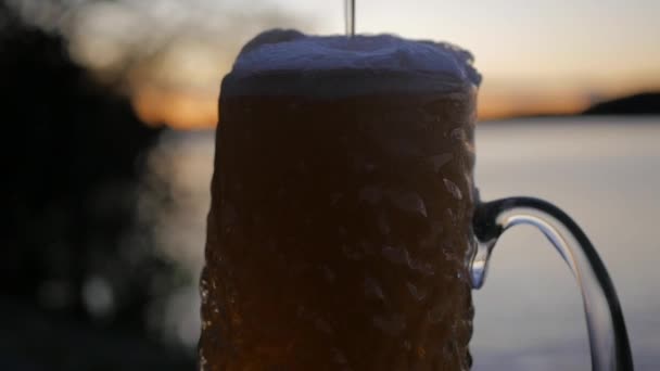 Sun Sets Swedish Archipelago Cold Lager Beer Poured Rippled Beer — ストック動画