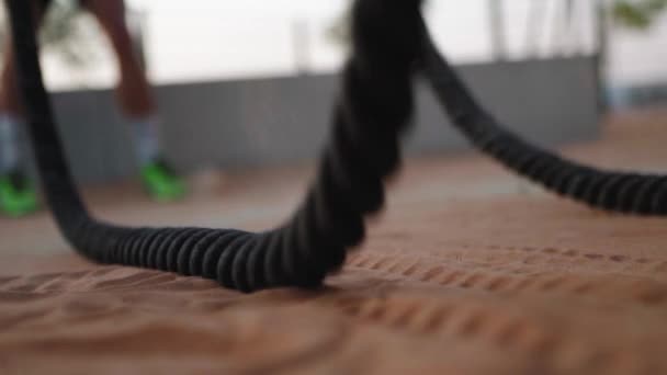 Close Ropes Sand Man Doing Battle Rope Workout Wearing Protective — Wideo stockowe