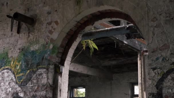Archway Derelict Collapsed Urban Mill Medium Panning Shot — Stok video