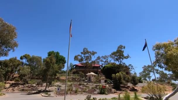 Flag Poles Grounds Broken Hill Hospital — Vídeo de stock