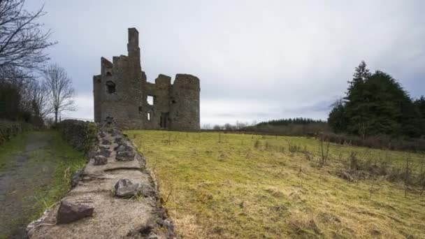 Time Lapse Medieval Castle Ruin Rural Countryside Ireland Sunny Cloudy — Stockvideo