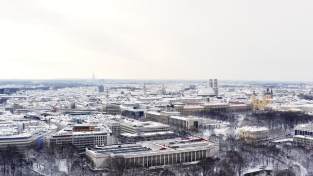 Winter Munich Popular Architecture Aerial Shot Overview Snowy Bavarian Travel — ストック動画