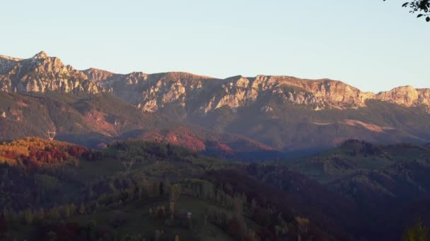 Beautiful Piatra Craiului Mountains Romania Bright Sun Wide Pan — Stok video