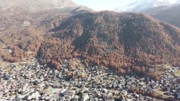 View Very Popular Zermatt Switzerland Drone — стоковое видео