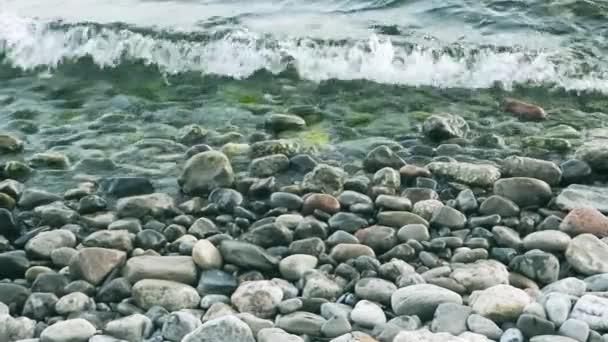 Close Sea Waves Breaking Rocky Beach Static High Angle — Video