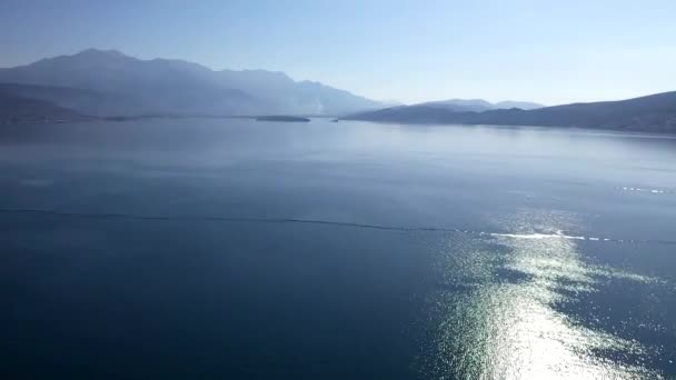 Aerial Footage Sea Bay Coast Mountain Boat Sailing Clean Water — Vídeo de Stock