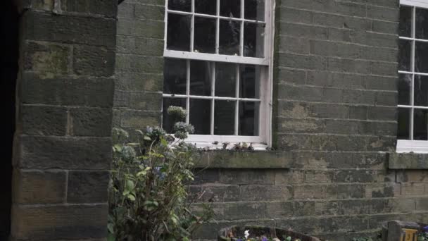 Haworth School Anne Bronte Taught External Medium Panning Shot — Wideo stockowe