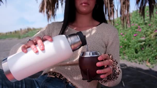 Young Woman Drinking Mate Beach Pichilemu Punta Lobos Chile Serving — Video Stock