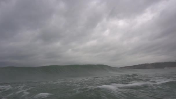 Perfect Empty Stormy Wave Watershot — Video Stock