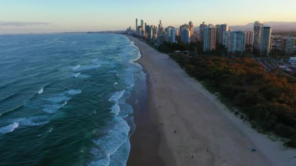 Обіцяний Захід Сонця Золотому Березі Пляжі Прибій Дрон — стокове відео