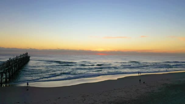 Golden Sunrise Gold Coast Queensland Australië Jetty Voorgrond — Stockvideo