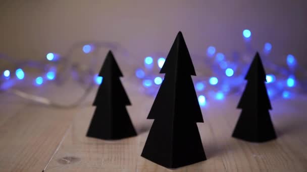 Ručně Vyrobené Vánoční Stromeček Dekorace Bokeh Světlo Pozadí Panning Shot — Stock video
