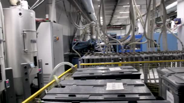 Technology Manufacturing Warehouse Indoor Facility Panning Reveal — Vídeo de Stock
