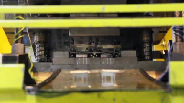 Manufacturing Engineering Machinery Creating Widgets Product Line — Vídeo de Stock