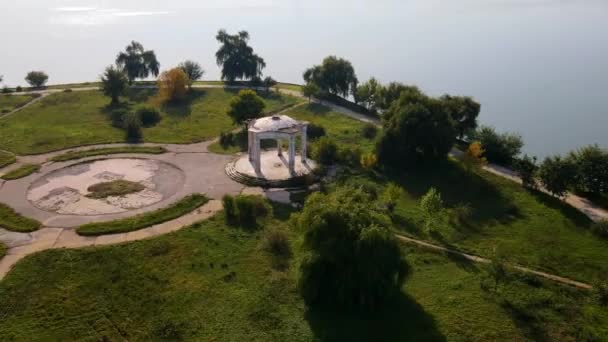 Beautiful 1080P Hyperlapse Small Island Structures Lake Bucharest Romania Lacul — стоковое видео