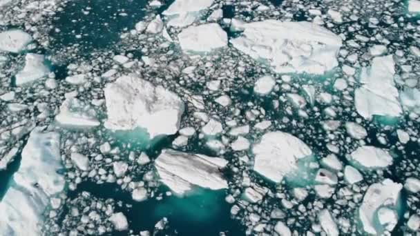 Scenery Drifting Ice Floats Cruising Ship Middle Alaska Usa Aerial — 图库视频影像