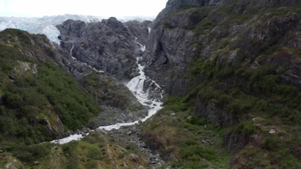 White Stream Falls Snowy Mountains Alaska Aerial — Stockvideo