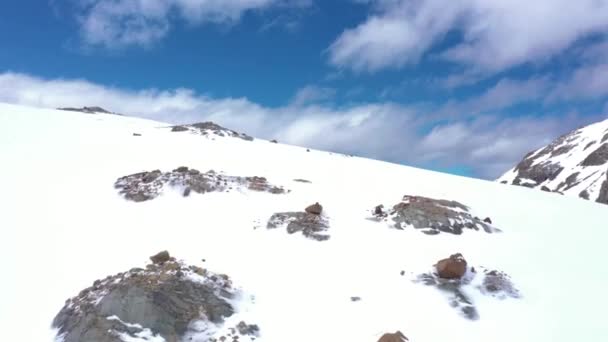 Aerial Dolly Flying Snow Covered Peak Hielo Azul Hill Mountains — Wideo stockowe