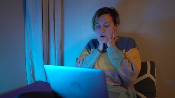 Video Call Laptop Night Happy — 图库视频影像