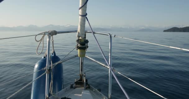 Bow Sailboat Close Slow Motion Boat Sailing Calm Water Alaskan — Stockvideo