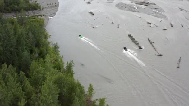 Aerial View Speedboats Moving Fast Glacial River Wilderness Alaska Usa — Stockvideo