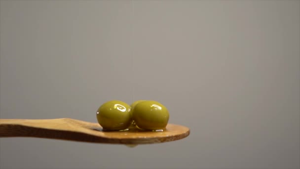 Olive Oil Falls Olives Placed Wooden Spoon — Stok video