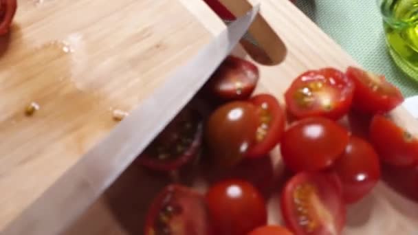 Woman Passing Cut Tomatoes Salad Tray Knife — Stok video