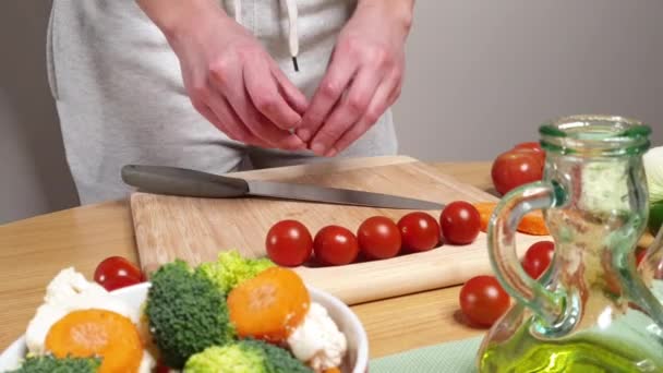 Woman Preparing Ingredients Salad — Wideo stockowe