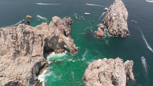 Aerial View Rock Formation Arch Ocean — Stock videók