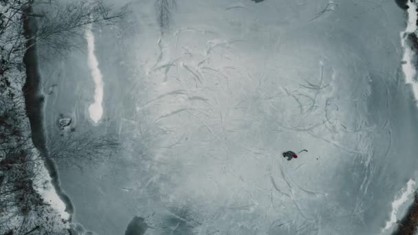 Drone Single Player Playing Ice Hockey Frozen Pond Lake Canada — Stock videók
