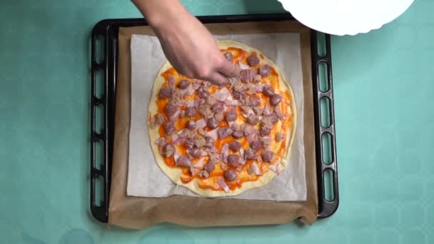 Aerial View Woman Placing Cheese Hand Pizza — Vídeo de Stock