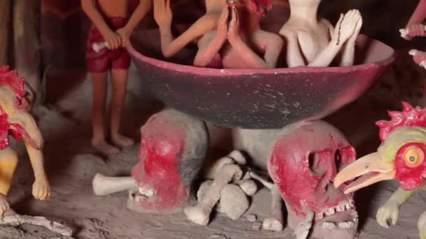Sculptures Telling Stoty Hell Buddhism Showing Sinners Receiving Punishment — Stock Video