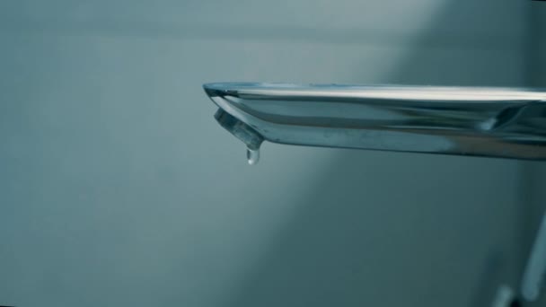 Water Drops Stainless Faucet Close — Stockvideo