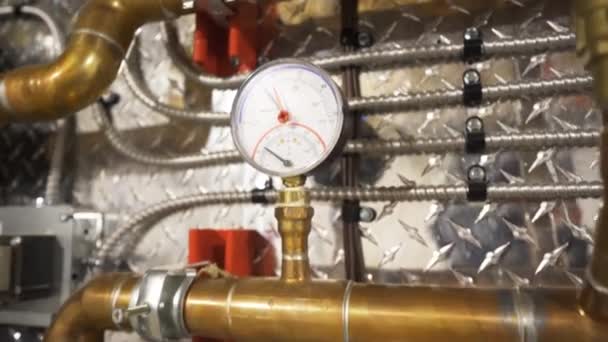 Hydronic Heating System Valves Tubes Pipes Boilers Heat Recirculating Hot — Stok Video