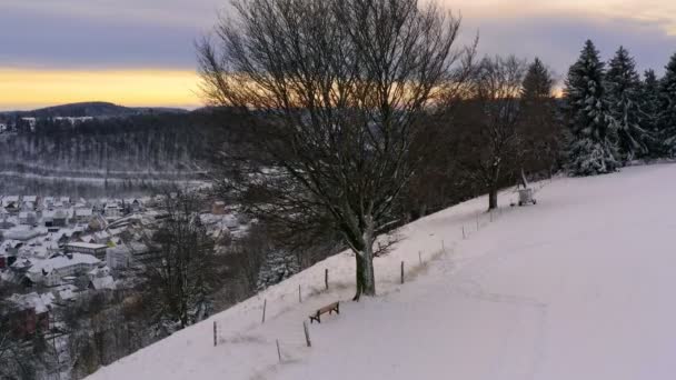 Idyllic Winter Place Single Bench Front Snowy Landscape Unveiling Shot — 图库视频影像