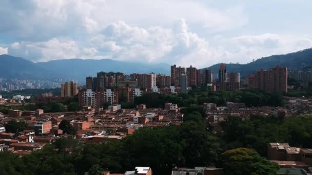 Cityscape Θέα Της Πόλης Στην Κολομβία Λόφους Στο Παρασκήνιο Σφηνάκι — Αρχείο Βίντεο