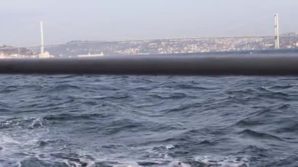 Bosphorus Bridge Wavy Water Bosphorus Istanbul Turkey Wide Sho — Αρχείο Βίντεο