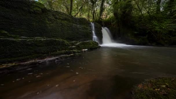 Panorama Motion Time Lapse Forest Waterfall Rural Landscape Autumn Ireland — Stockvideo