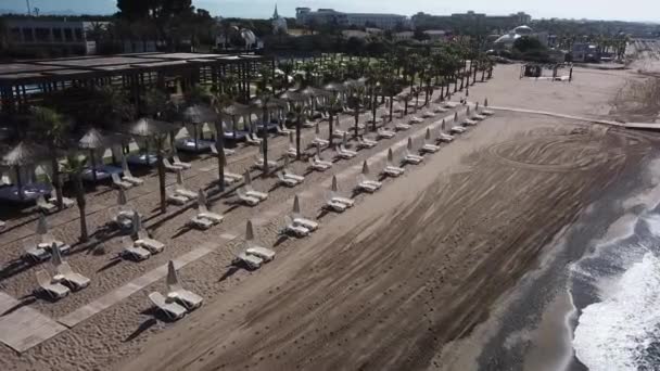 Luxury Beach Bed Complex Beautiful Resort Aerial Motion Shot — ストック動画