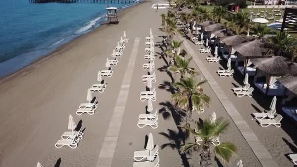 Beautiful Seaside Resort Beach Beds Luxury Bed Houses — ストック動画