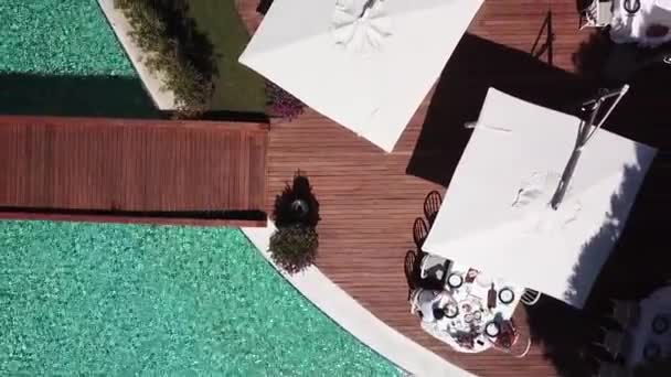 Top Ascending Shot People Eating Luxury Villa Terrace Poolside — Wideo stockowe