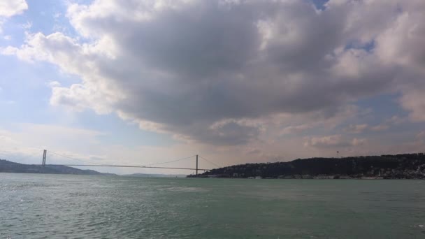 Fatih Sultan Mehmet Bridge Tweede Bosporusbrug Spanning Bosporusstraat Met Bewolking — Stockvideo