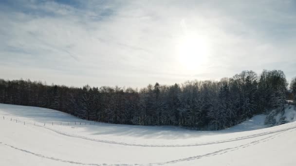 Хронология Зимнего Ландшафта Широком Поле Зрения Солнечный День Движущимися Облаками — стоковое видео