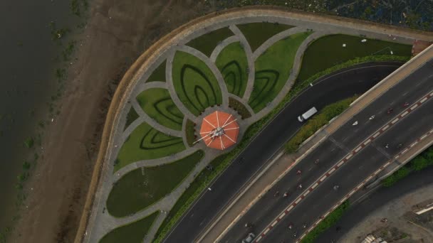 Park Designed Lotus Flower Pattern Saigon River Traffic Bridge Canal — Stok video