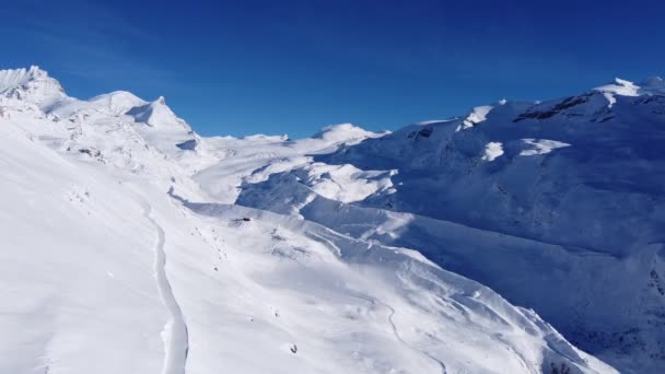Lot Snow Sunny Beautiful Weather Mountains Zermatt — Stockvideo