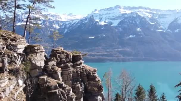 Drone Flight Rock Bright Turquoise Blue Mountain Lake Switzerland — 图库视频影像