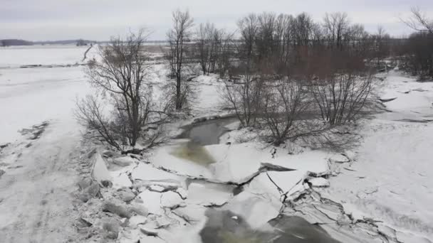 Big Ice Build Road Flooded Frozen Creek — Vídeo de stock