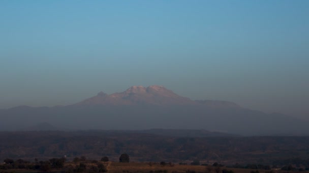 Widok Góry Wulkanicznej Popocatepetl Błękitne Niebo — Wideo stockowe