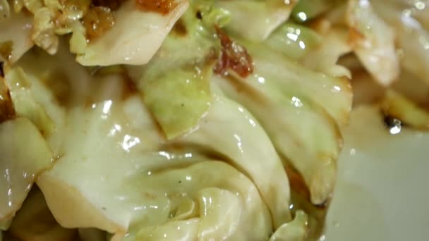 Close Footage Stir Fried Cabbage Fish Sauce One Thailand Famous — Stockvideo