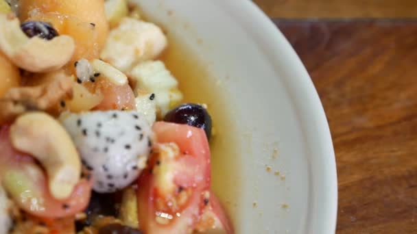 Close Footage Thai Style Mix Exotic Fruits Somtum Salad Sweet — Vídeo de stock